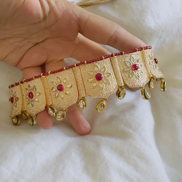 Brand new antique gold plated Indian Pakistani kundan Gold & Pink Necklace Set